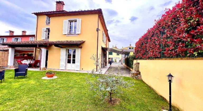 Villa with 4 rooms for 8 persons — photo 5
