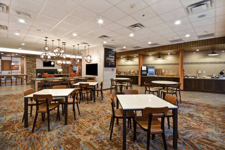 Fairfield by Marriott Inn & Suites Milwaukee North — photo 5