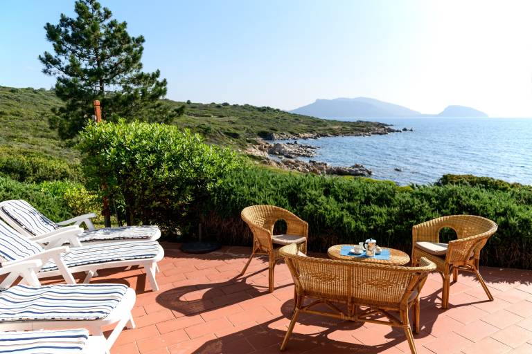 Villa with fast internet, terrace & barbecue | Sea view — photo 2