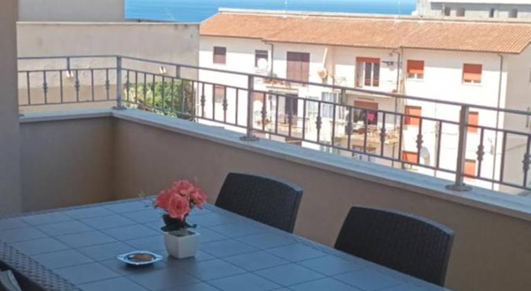 Holiday apartment with 2 rooms for 6 persons — photo 2