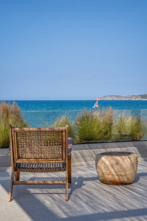 Villa Paralia Almirida