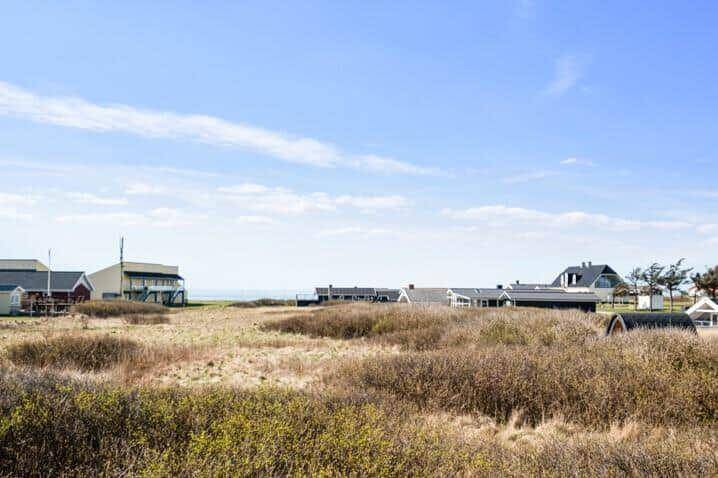 Vacation home with barbeque & garden — photo 2