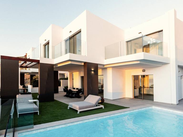 Luxurious Villa in Adeje with Stunning Views and Pool in Adeje