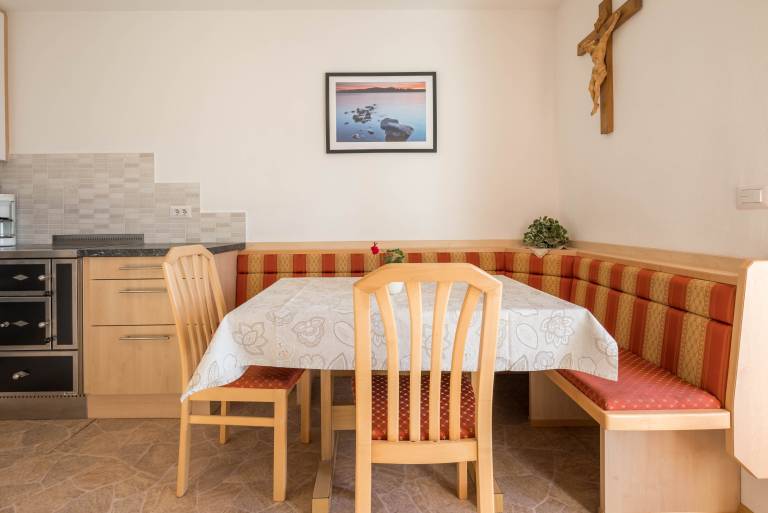 Holiday apartment with patio & garden | Mountain view — photo 2