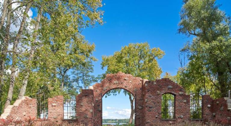 Hutton Brickyards Riverfront Hotel & Venue in Kingston, NY