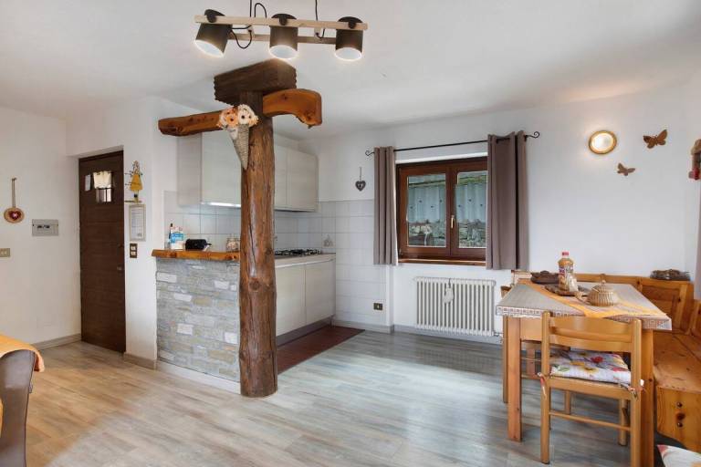Chalet with grill, garden & terrace — photo 5