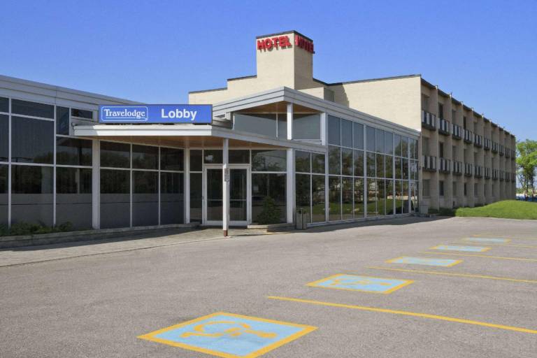 Travelodge by Wyndham Richmond Hill in Richmond Hill, ON