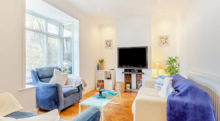 House with 3 rooms for 6 persons in Torquay