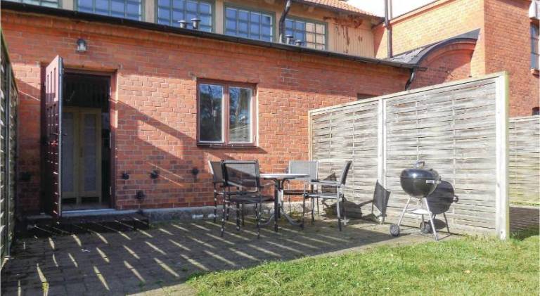 Apartment with 2 rooms for 6 persons — photo 3