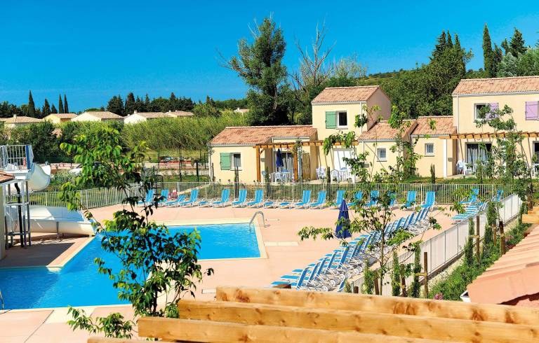 Appartement en copropriété  Les Baux-de-Provence