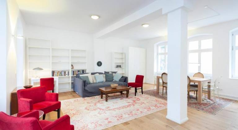 Lofty Torstr Apartments, 4 unique units from 1-3 bedrooms in Mitte, ideal for families & groups, fro in Berlin