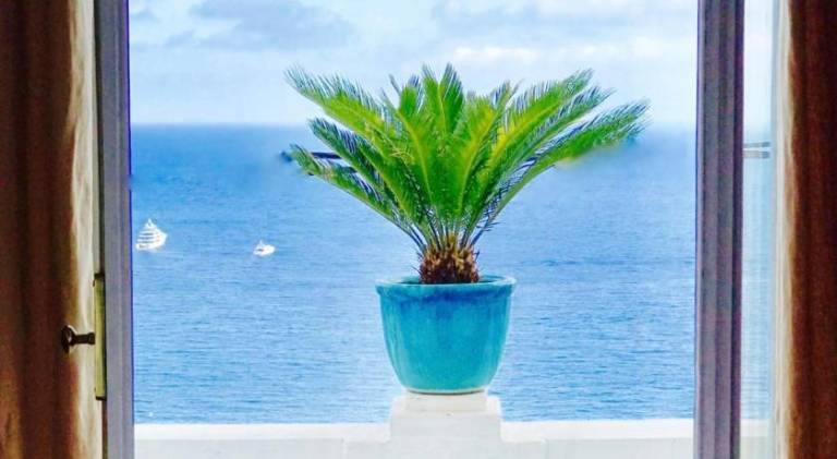 Charming serviced apartment with yard & patio | Close to the beach | Pets are welcome — photo 5