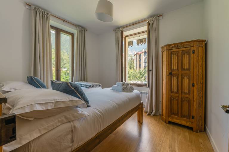 Family-friendly ample chalet with yard & barbeque | Mountain view | Next to the ski | Dogs allowed — photo 4