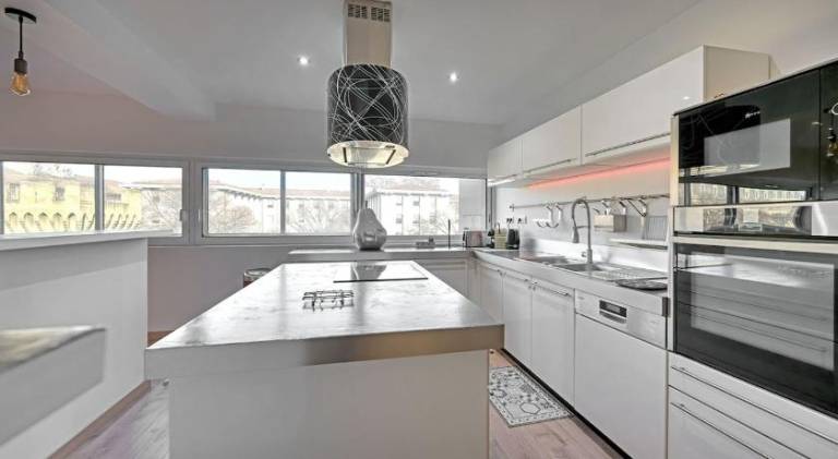 Rental apartment | Next to Popes' Palace — photo 4