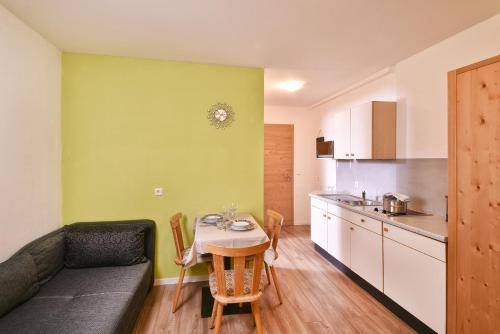 Holiday apartment with terrace & yard | Pet-friendly — photo 5