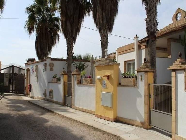 Nice rental apartment with barbeque, pool & yard | Nature view | Dogs allowed — photo 2