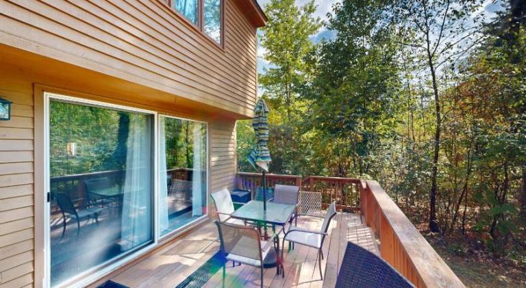 Vacation home with pool | Pets are welcome — photo 4
