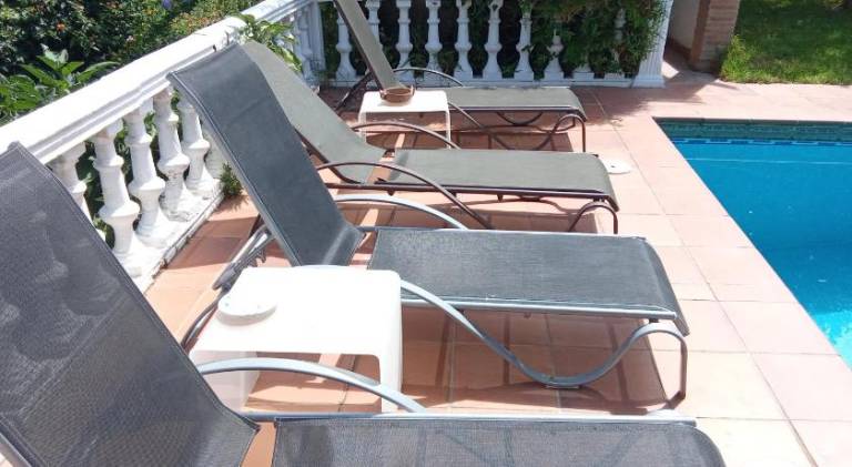 Holiday apartment with BBQ, yard & private pool — photo 3