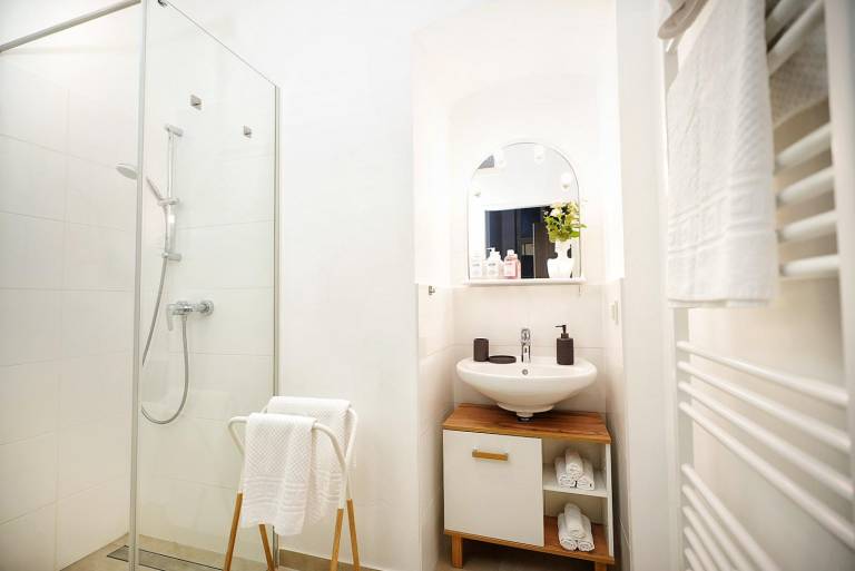 Beautiful 2-Bedroom Apt in the Heart of Vienna — photo 5