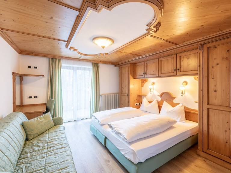 Ferienhaus mit Hund in Sankt Kassian, Stern f&uuml;r max. 4 Personen