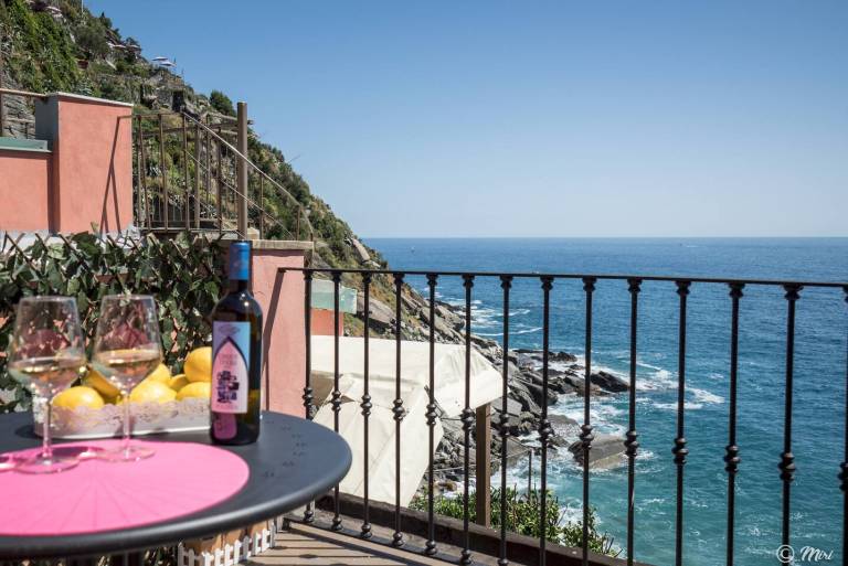 Apartment with patio & garden | Water view | Beach nearby | Good for workation | Dogs allowed — photo 3