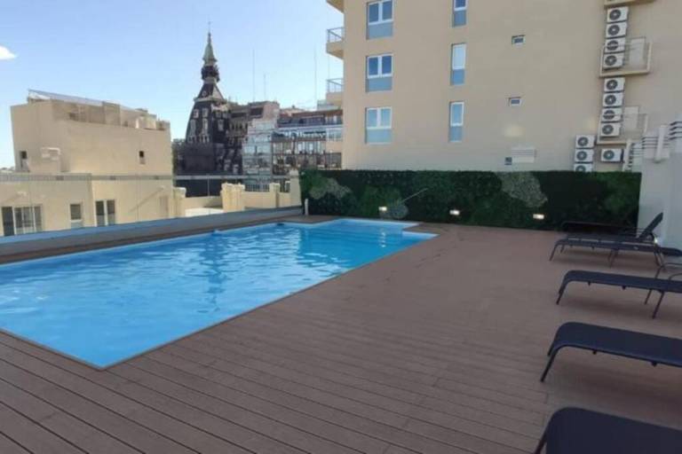 Children-friendly beautiful dedicated room with terrace & pool | Next to Casa Rosada | City view | Pet-friendly in Buenos Aires