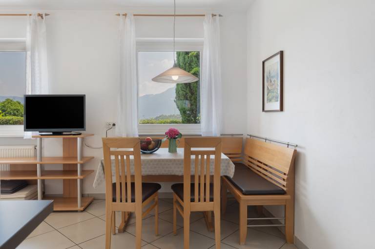 Apartment 'Golden' with Mountain View, Shared Terrace and Wi-Fi — photo 2