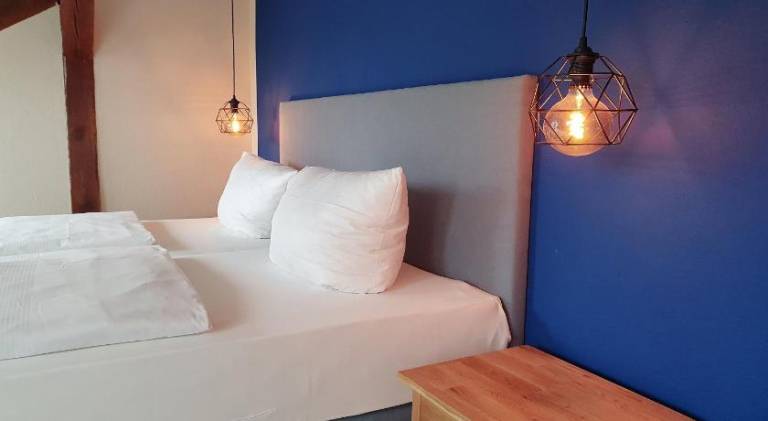 Serviced apartment with terrace & yard | Next to Zwinger | Perfect for remote work in Plauen