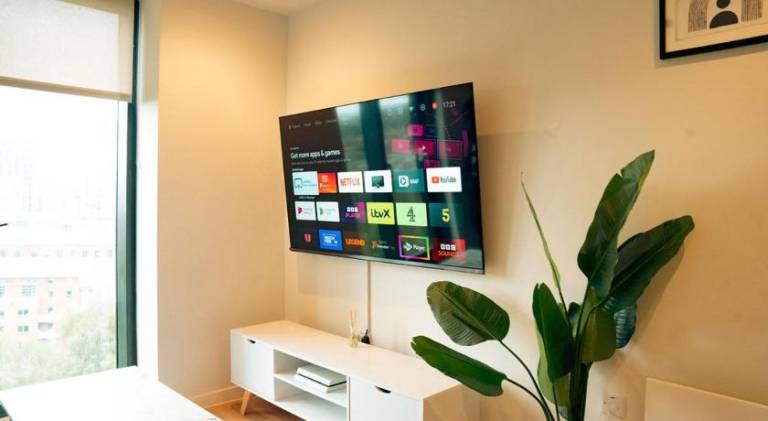 Luxury sky suites 2 bedroom 2 bathroom city centre apartment in Manchester