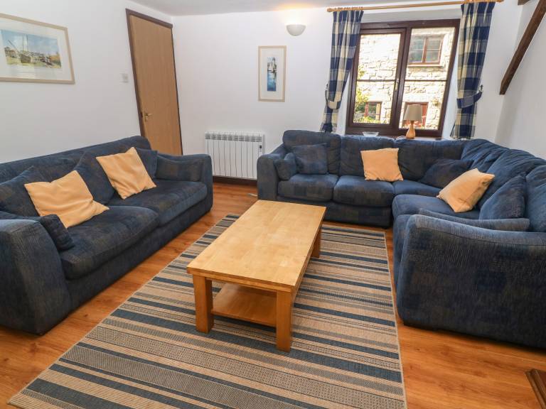 Family-friendly cottage with garden & pool | Beach view | Dogs allowed — photo 4