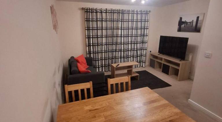 Ample vacation home | Pets allowed in Manchester