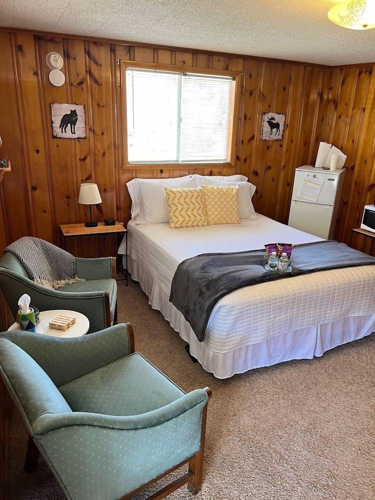 Lodge Red River