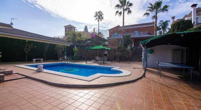 Villa with pool in Torremolinos