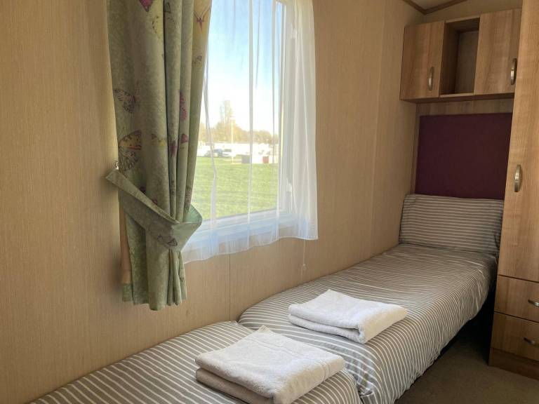 Child-friendly beautiful lodge with sauna | Lake view | Dogs allowed — photo 4