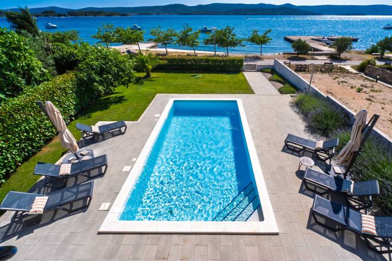 Ferienhaus in Turanj für max. 9 Personen Ferienhaus in Turanj für max. 9 Personen