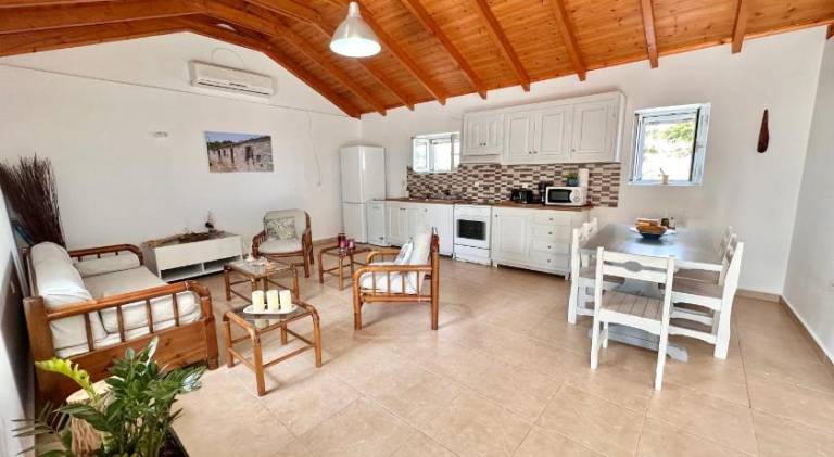 Fully equipped villa with garden & patio | Pet-friendly — photo 5