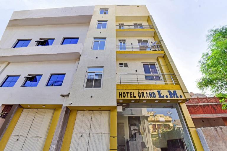 Hotel O Grand L M