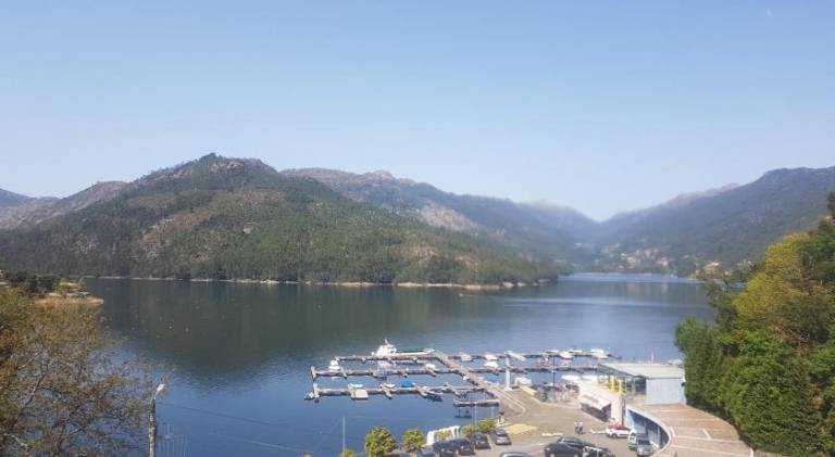 Beautiful rental apartment with yard & barbecue | Beach nearby | Dogs allowed in Braga