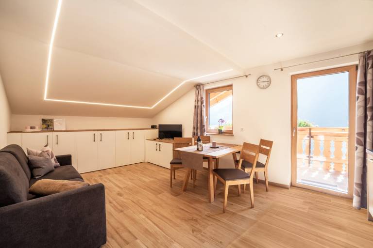 Pet-friendly Apartment "INNERGASSERHOF Ferienwohnung Enzian" — photo 4