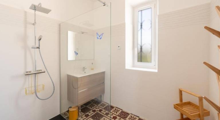 House with yard, patio & private pool | Pets are welcome — photo 2