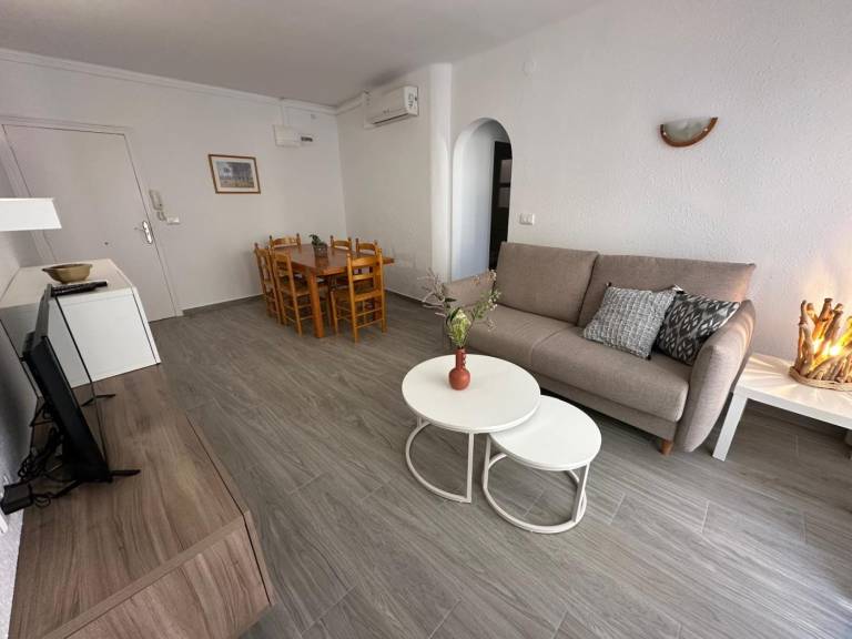 Apartment with 2 rooms for 6 persons — photo 3