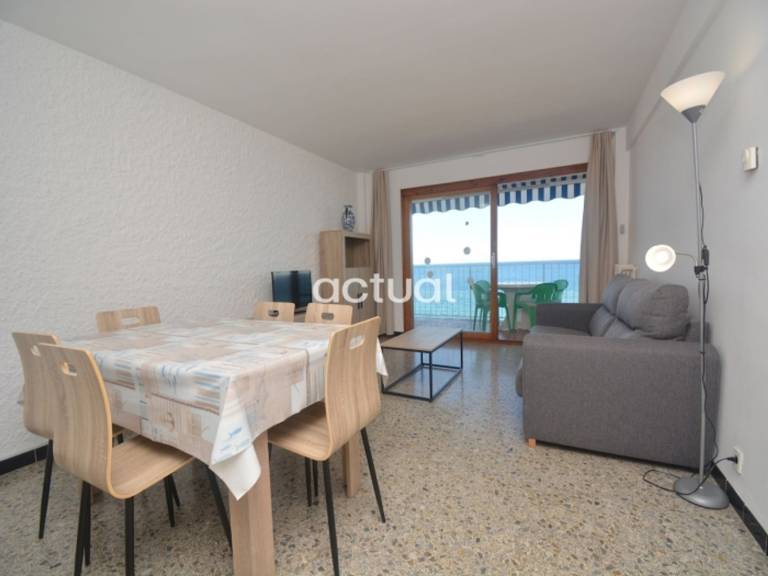 Apartment with 2 rooms for 6 persons in Castell-Platja d'Aro