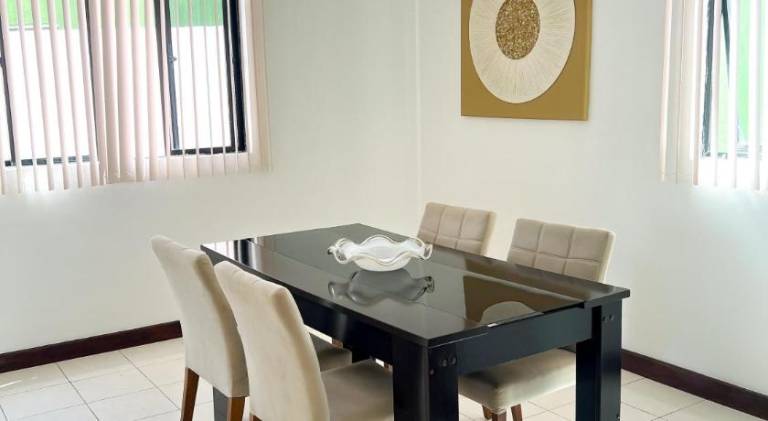 Rental apartment with 4 rooms for 12 persons — photo 5