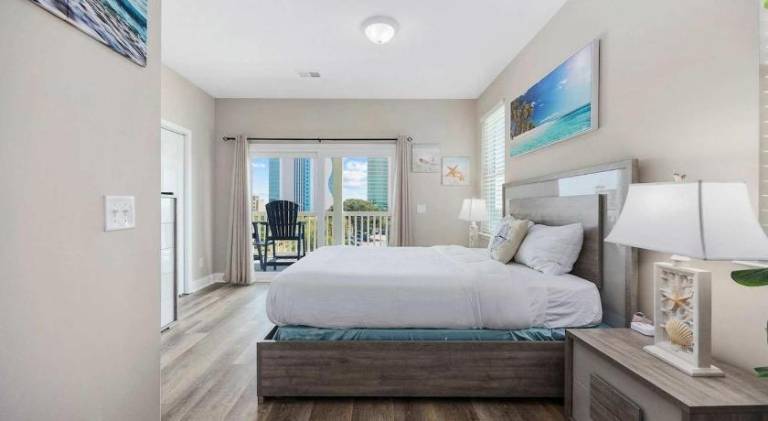 Vacation home | Beach nearby | Pets are welcome — photo 2