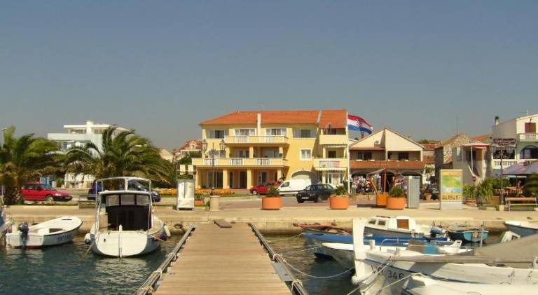 Beautiful apartment with patio | Next to the beach | Pets are welcome in Biograd na Moru