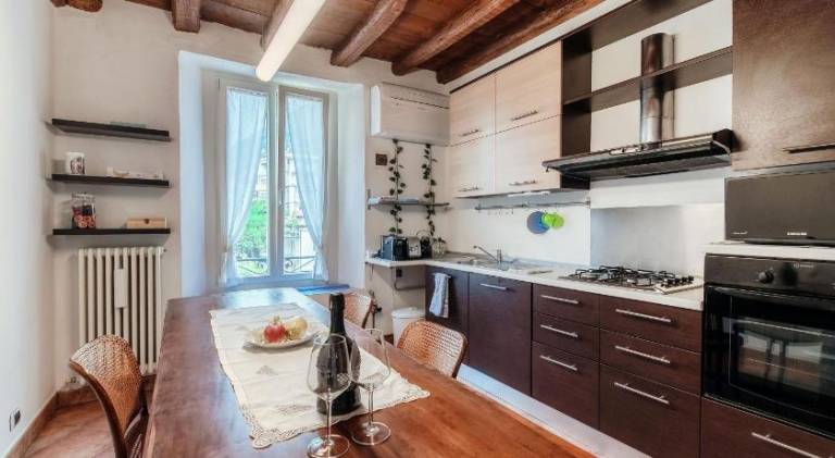 Holiday apartment | Next to Como Cathedral — photo 3