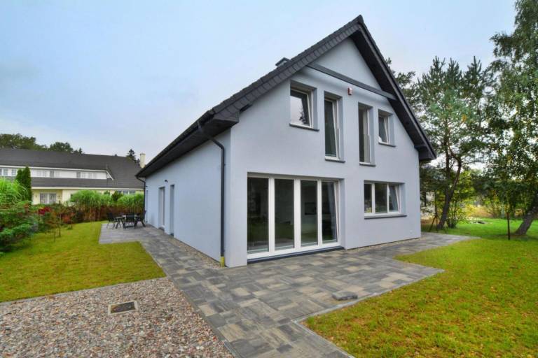 Villa with sauna, garden & grill in Mielno