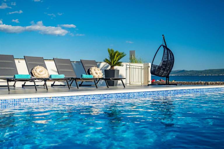Villa with pool, BBQ & patio | Pool view in Zadar