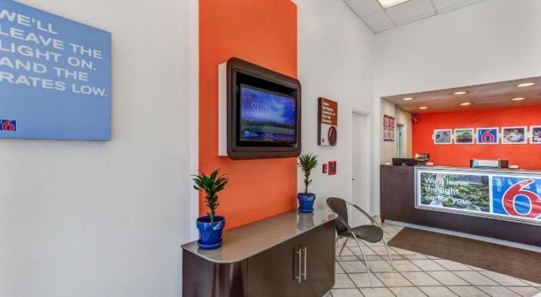 Motel 6 Portland, OR - Tigard West — photo 3