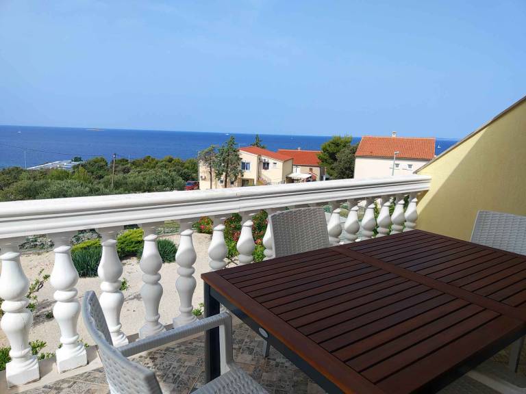 Holiday apartment Rubi 3, a beautiful apartment with an enchanting view of the sea — photo 2
